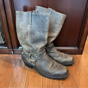 Frye Boots - brown, classic, GUC